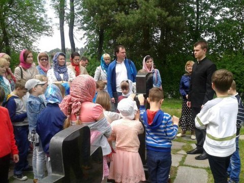 Воспитанники воскресной школы совершили паломничество "Сынковичи-Жировичи"