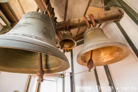 Региональное издание "Вечерний Гродно" о колокольне и звонаре Свято-Покровского кафедрального собора города Гродно: