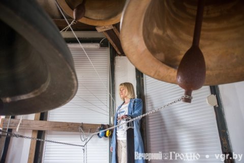 Региональное издание "Вечерний Гродно" о колокольне и звонаре Свято-Покровского кафедрального собора города Гродно: