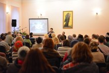 «Христианские отношения в супружестве»: гостями в клубе православного общения при Покровском соборе были протоиерей Павел Сердюк и матушка Вероника Владимировна