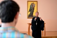Гостем в клубе православного общения выступил иерей Олег Приставко (Литва)