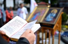 На площадке у Покровского собора состоялся молебен о защите жизни и семьи На площадке у Покровского собора состоялся молебен о защите жизни и семьи