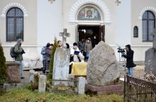 Паніхіда на магіле маці Максіма Багдановіча, 125-годдзе паэта